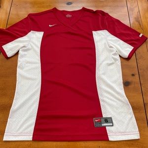 Nike Dri-Fit Red and White V-neck short sleeve exercise top. Size Small